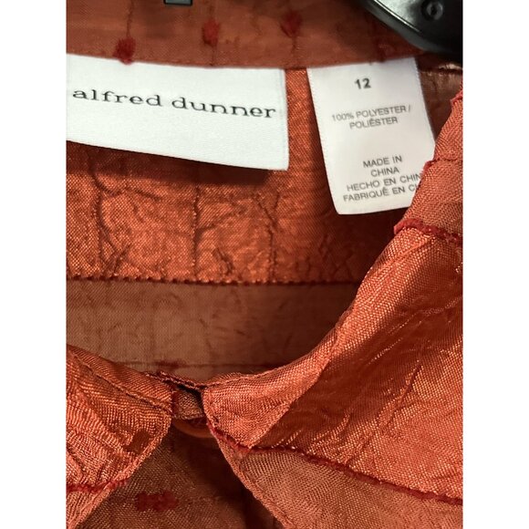 Alfred Dunner Women’s Size 12 Burnt Orange Sheer Textured Stripe Button-Front Bl - Picture 2 of 6